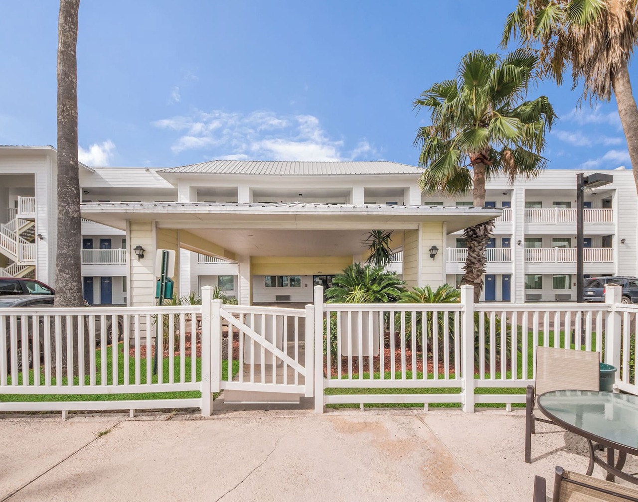 Motel 6 Corpus Christi, TX – North 1