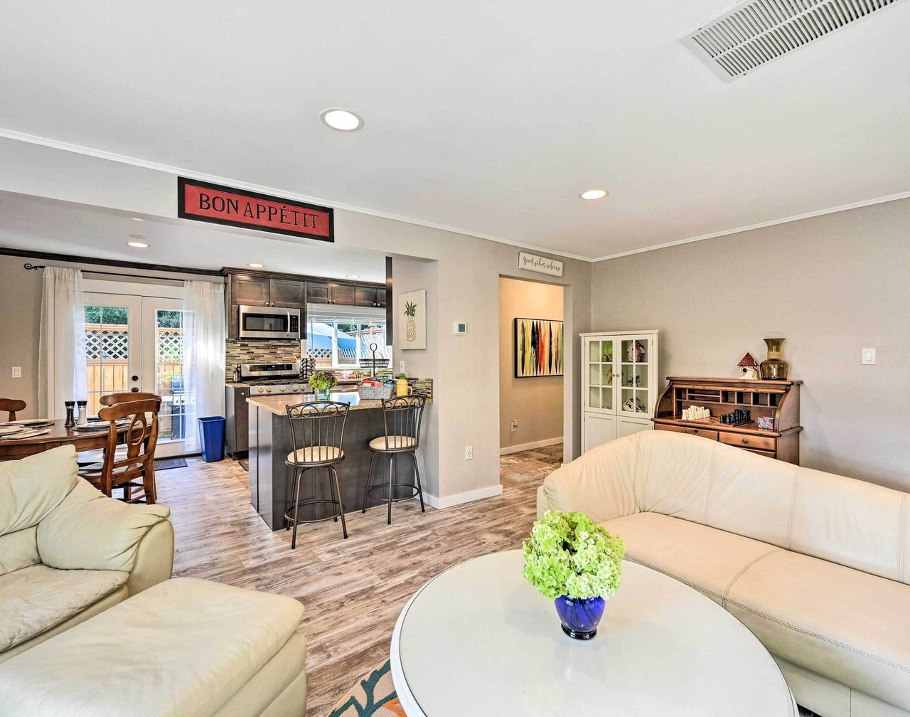 Near I-405 & 1 Mi to Dtwn! Kirkland Family Home 1