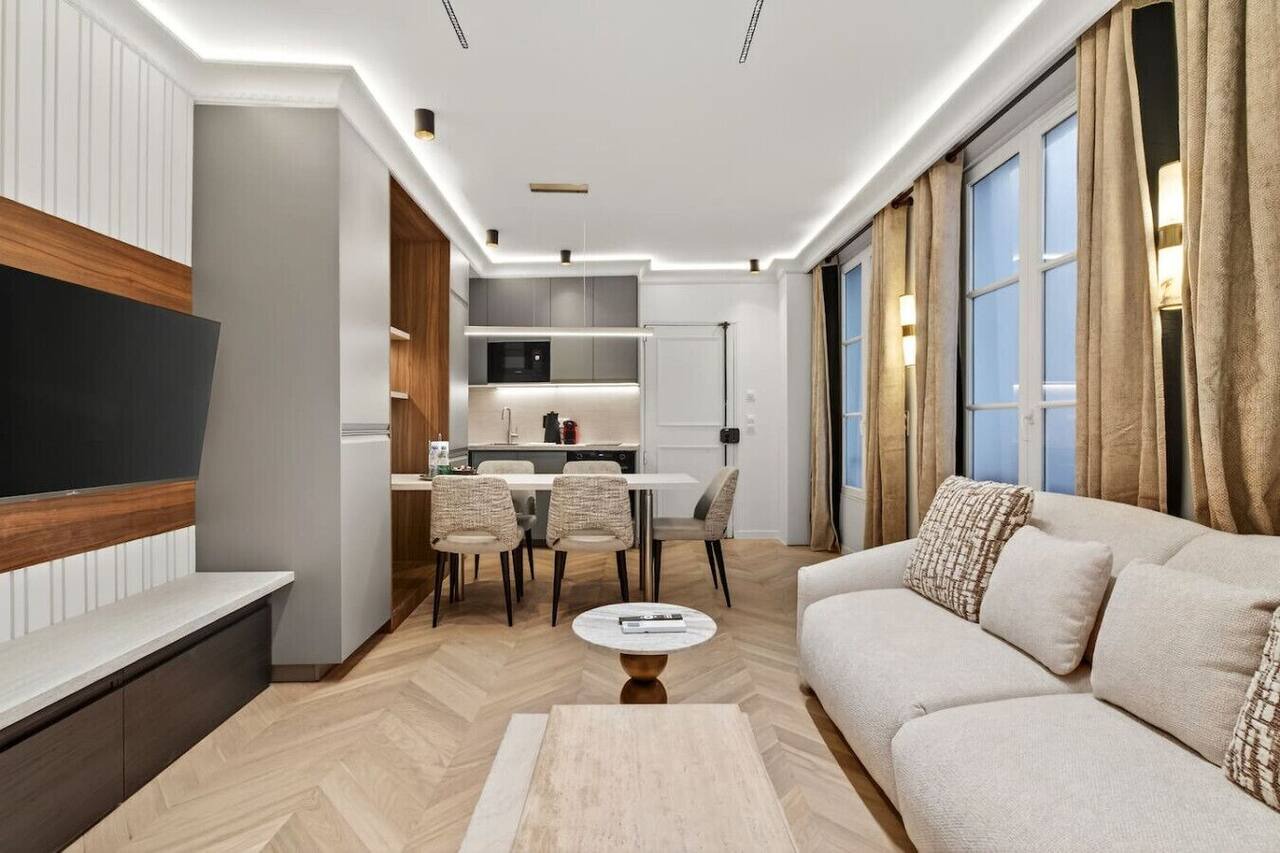New suite 6 personnes- Saint Germain Notre-Dame 1