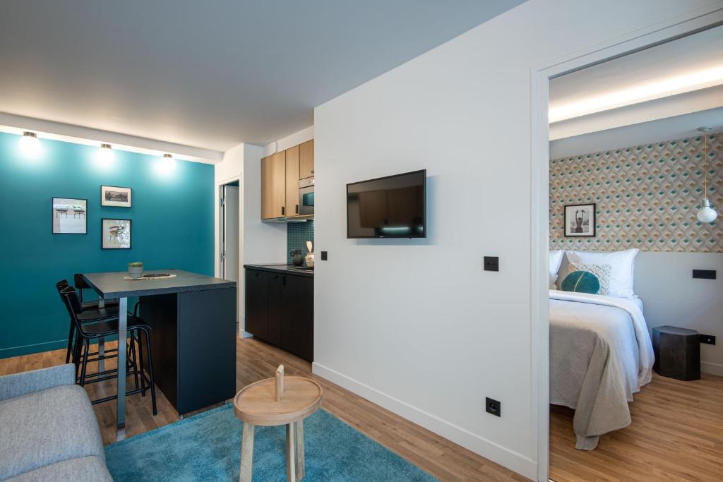 NEW - Superbe 1 Bdr Appt - Design 60'S - Paris 15e 1