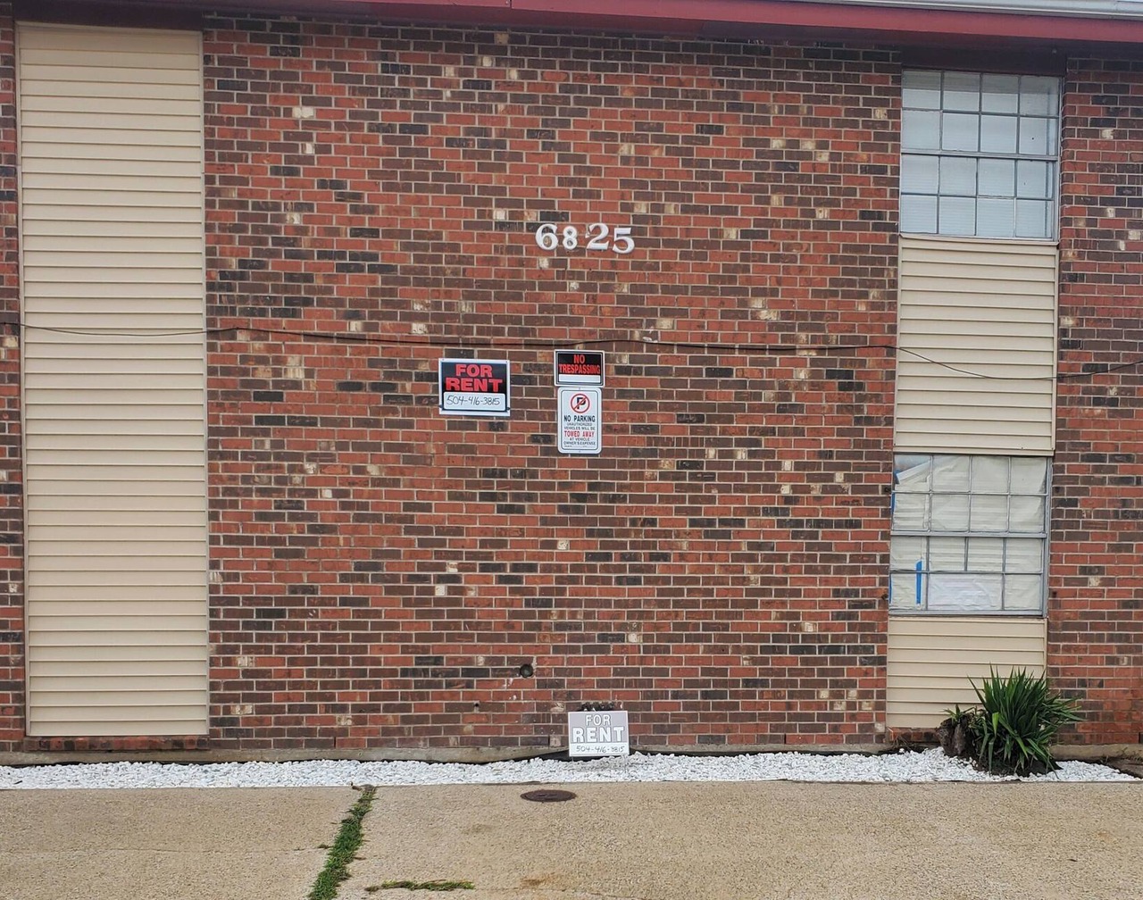 Newly Renovated 2-Bedroom 1½ Bathroom Townhome in New Orleans with WiFi and AC. 1