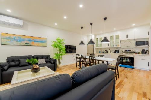 Newly Renovated 3BR 2BA Spacious and Modern 1