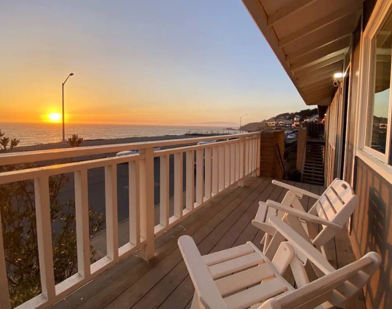 Ocean/Beach Front 🏖🌊w/Sweeping Oceanviews🌅🐳🪂 1