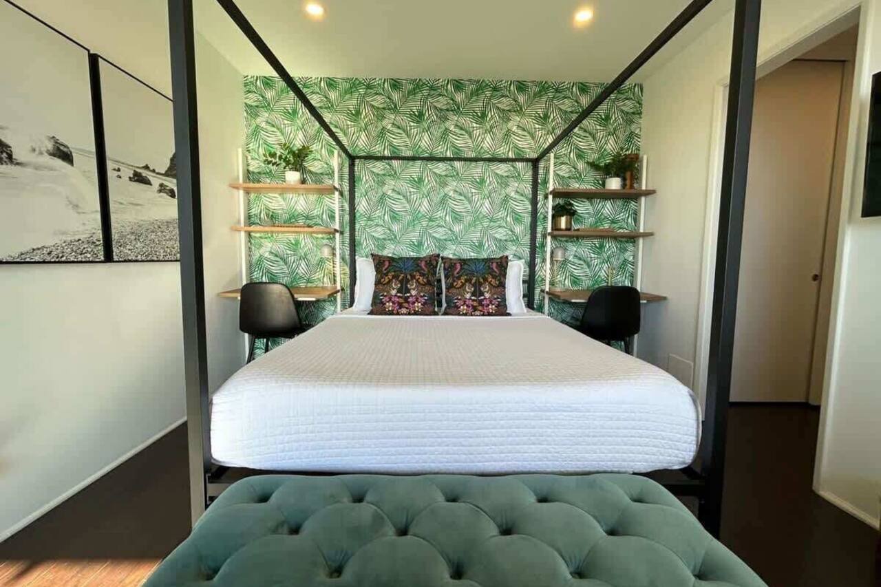 Ocean View Studio Manhattan Beach 1