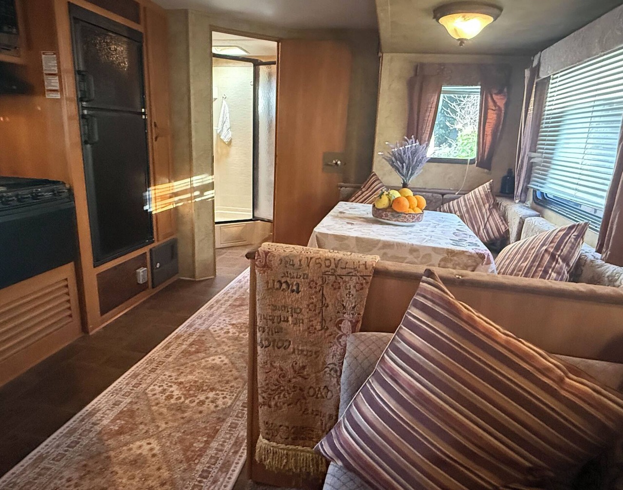 Ojai Pixie Suite spacious contemporary trailer, outdoor living area, rose garden 1
