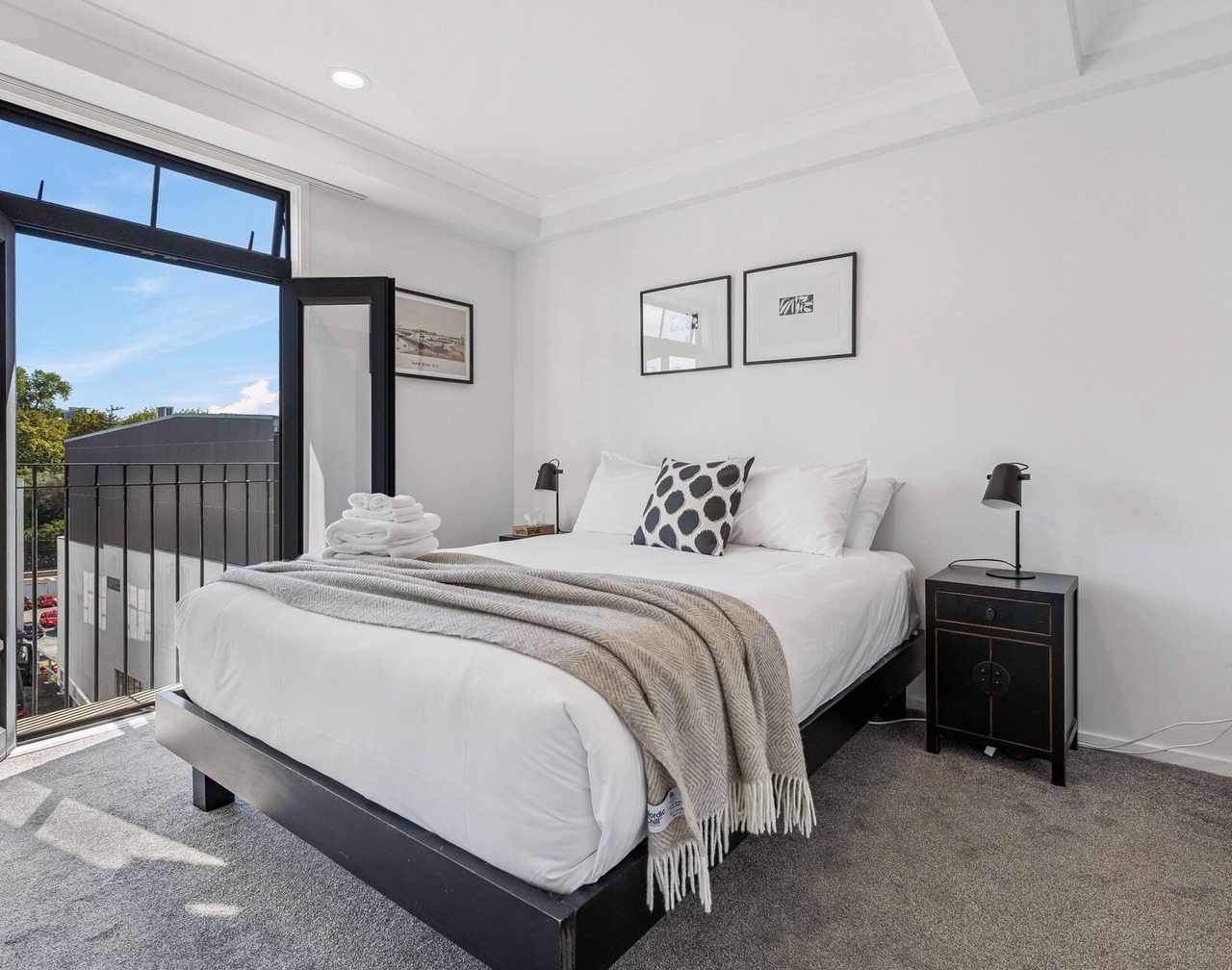 Parnell Apartment - Auckland City Fringe, Stylish 1 bedroom with carpark 1