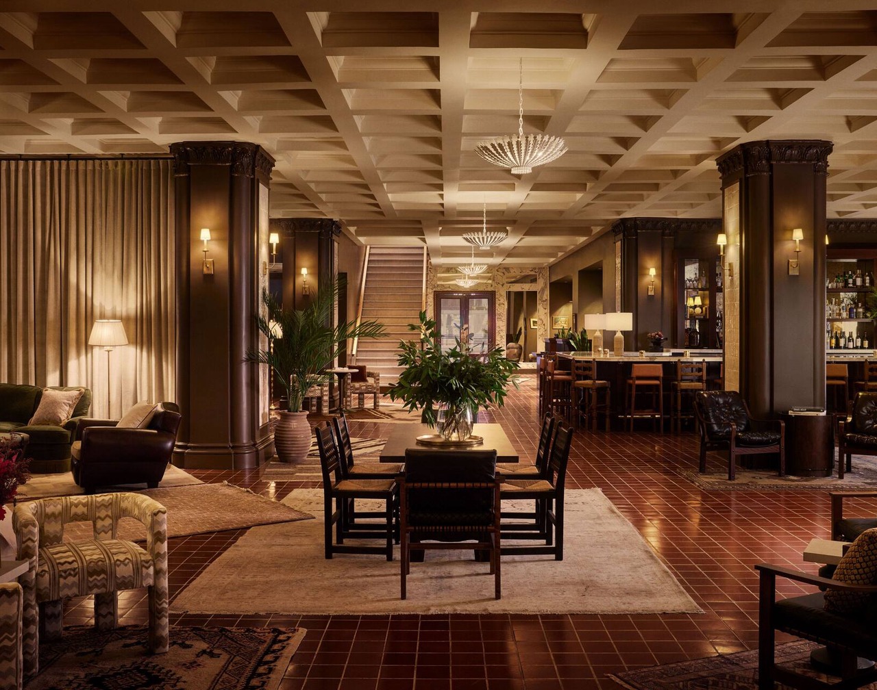 Pasadena Hotel & Pool 1