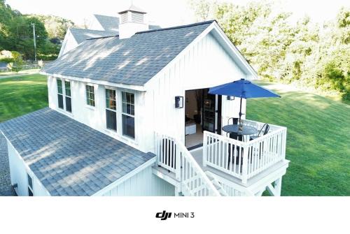 Perch, for work or wandering the Litchfield Hills 1