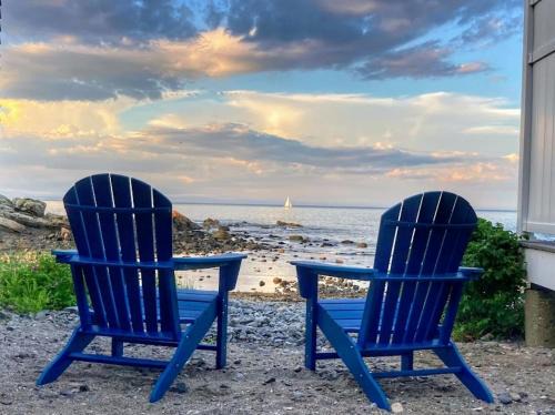 Perkins Cove Oceanfront Cottage 1
