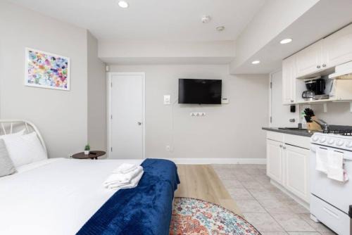 Petit Studio in Back Bay 1
