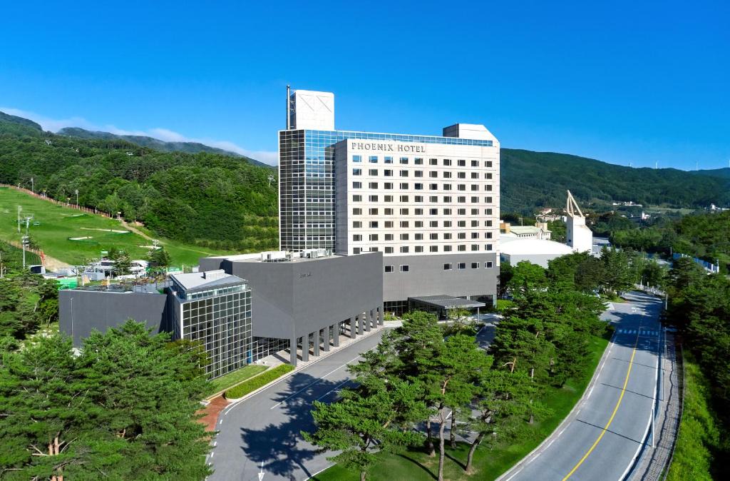Phoenix Hotel Pyeongchang 1