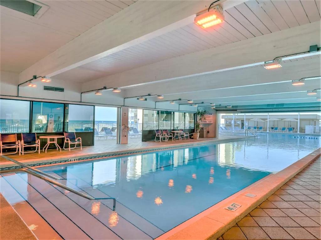 Pinnacle Port Beach Resort 1