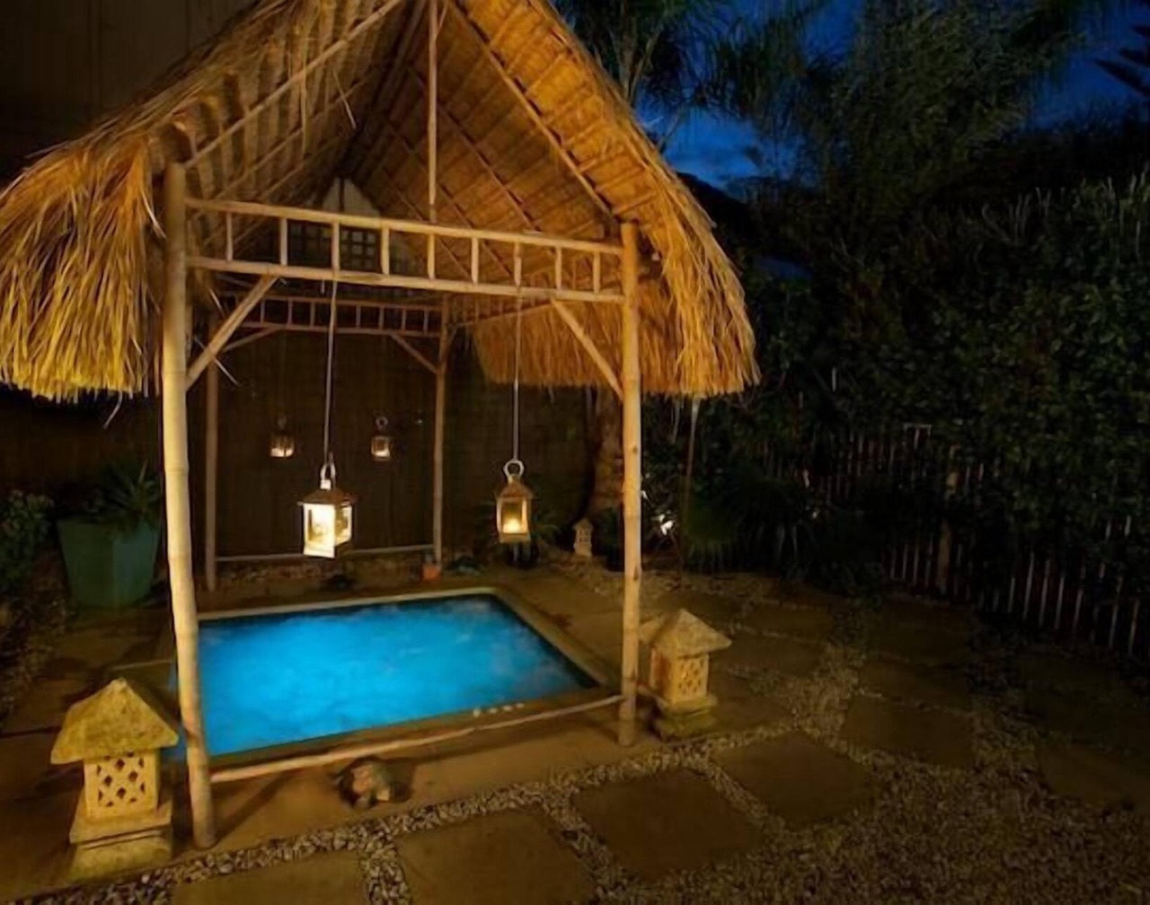 Plantation House 1