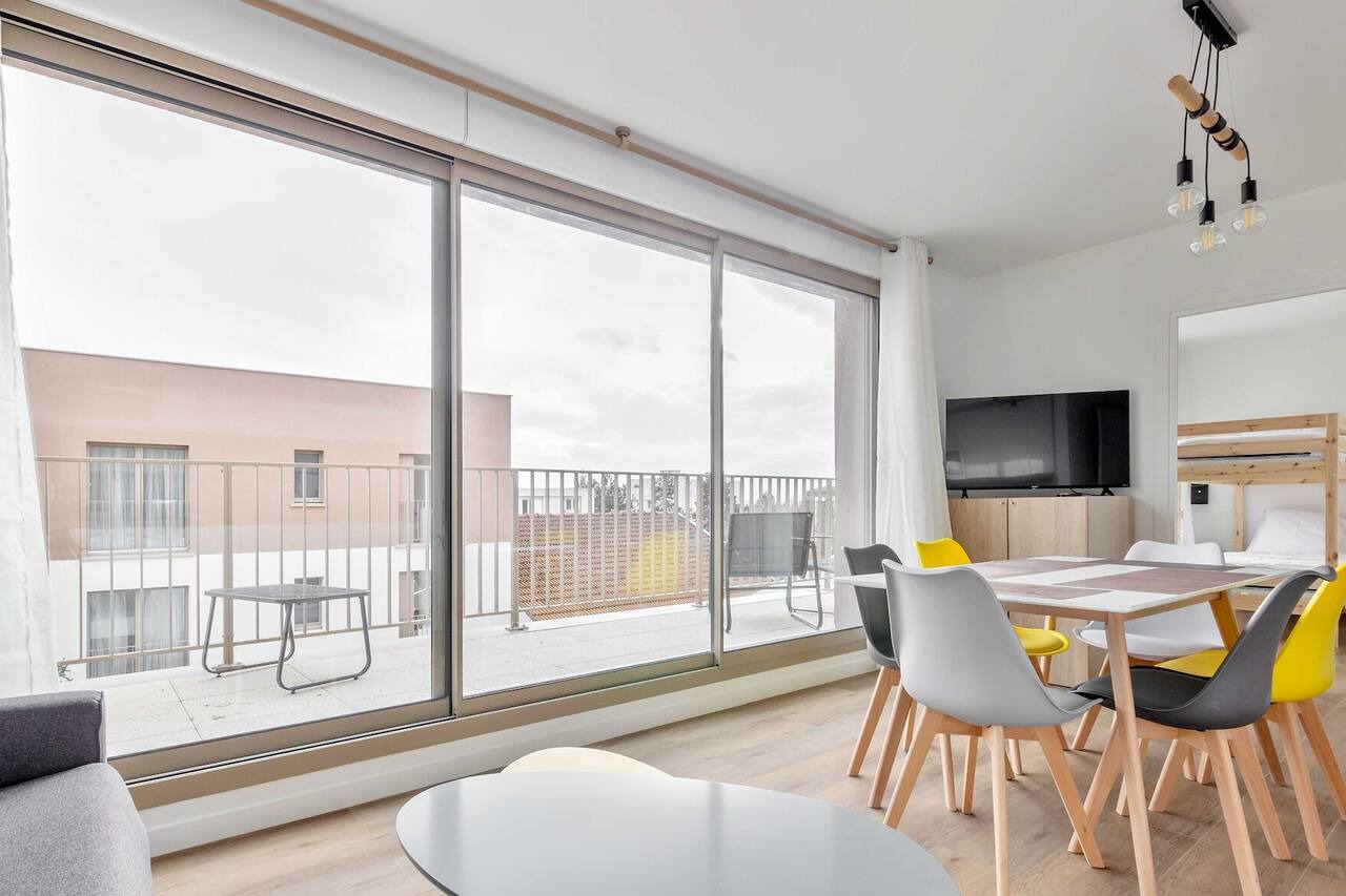 Pleasant Apt with Balcony-6P-Close to Disney/Paris 1