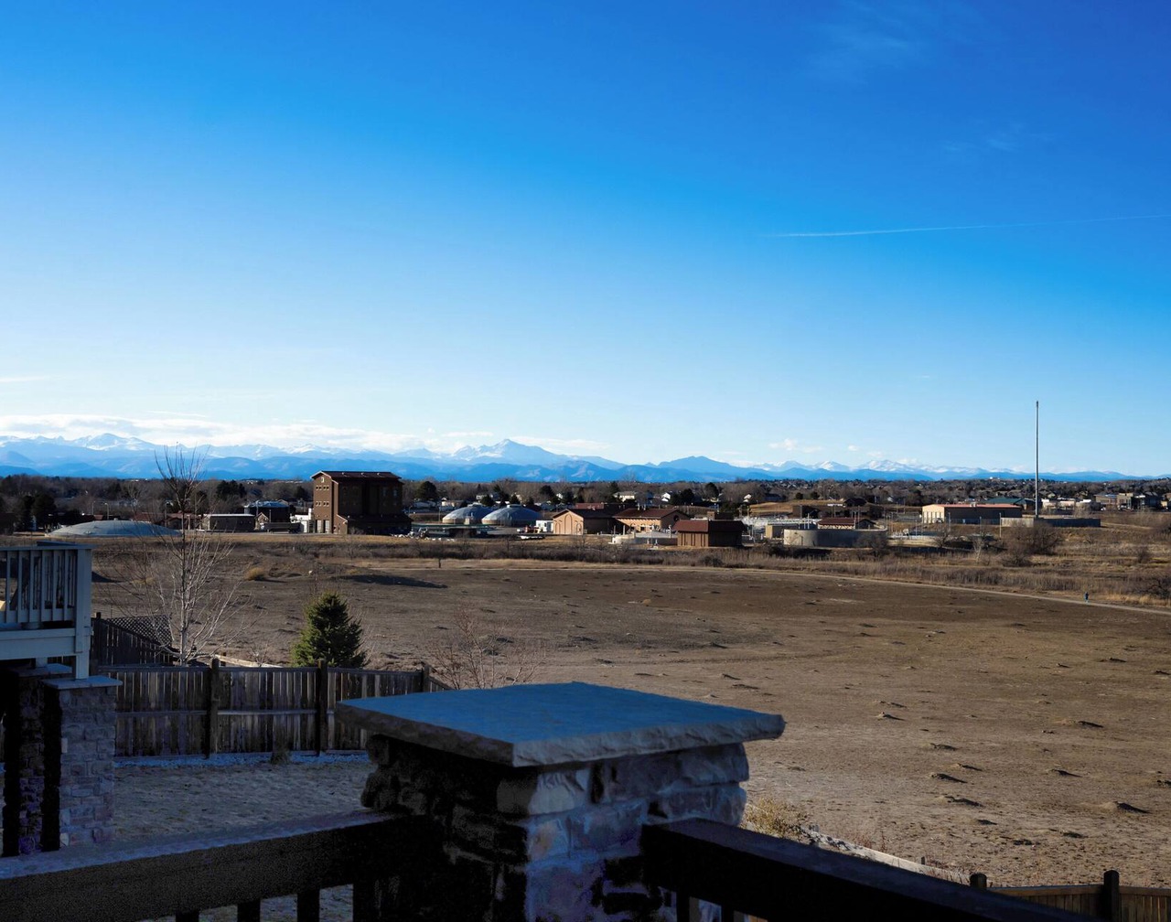 Pristine Modern Basecamp + Views 1