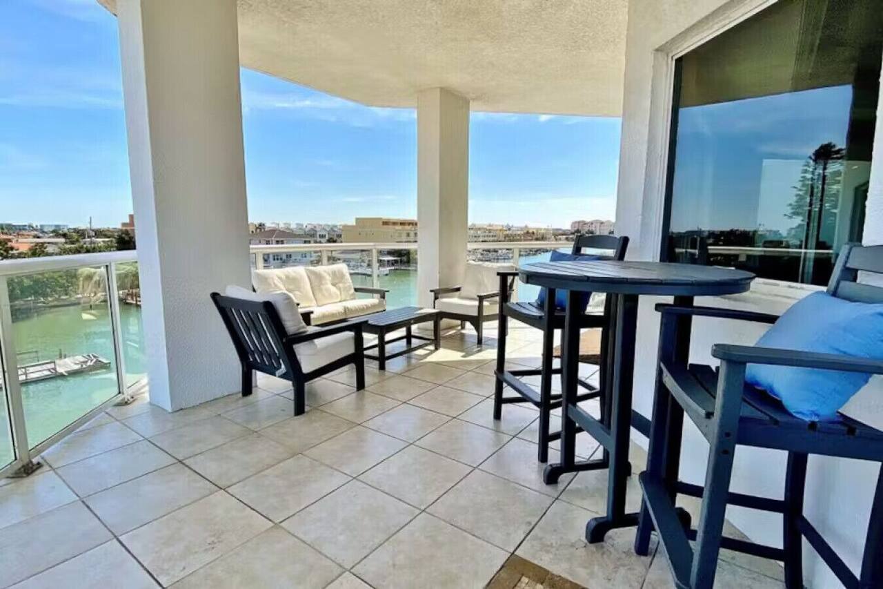 Private 3 bed 3.5 bath condo By the Beach 1