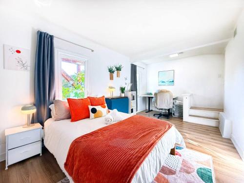 Private Berkeley Hills Studio Suite With Laundry 1