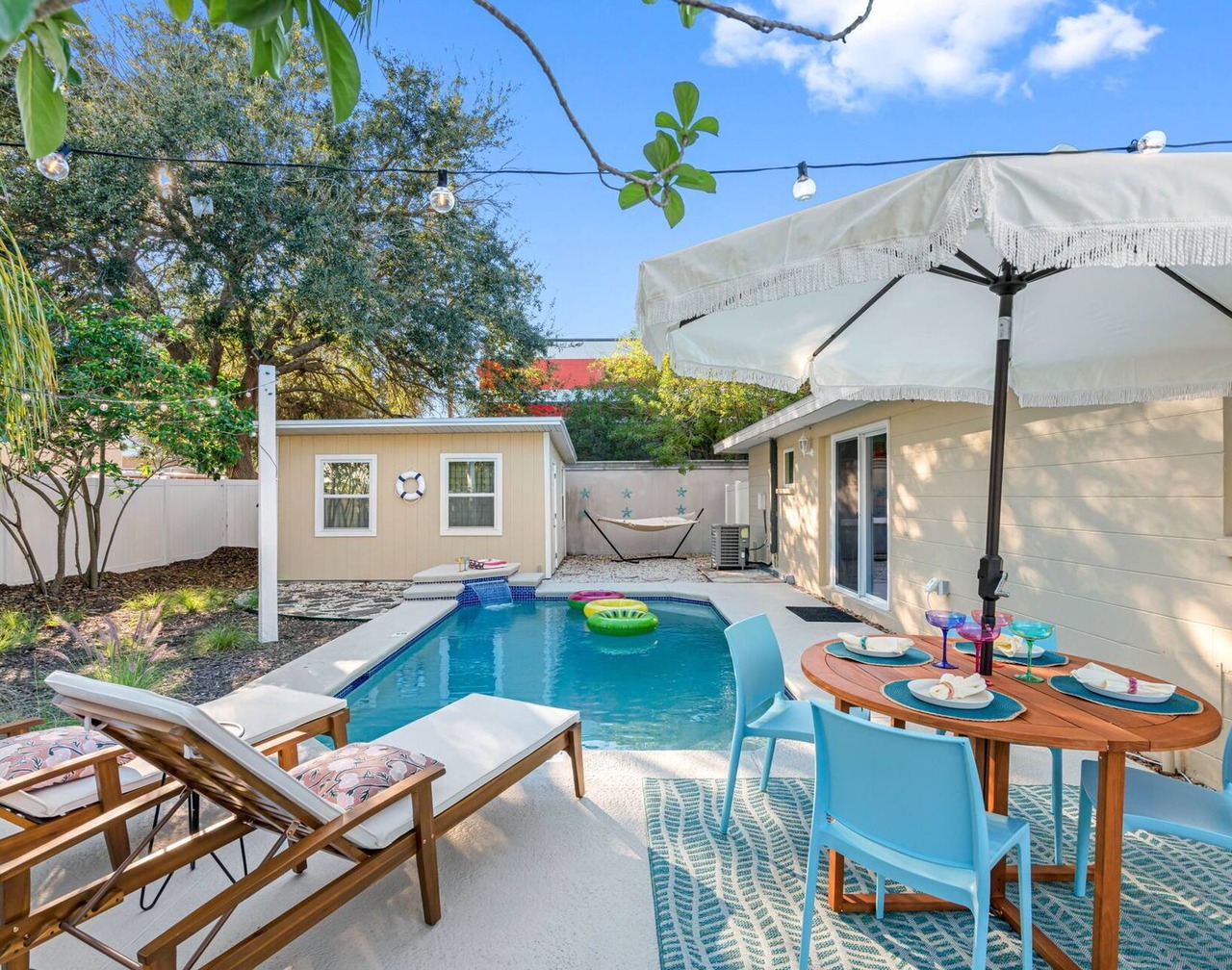 Private Solar Heated Pool - Arcade Machine - Outdoor Dining 1