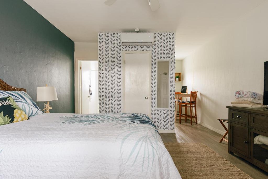 Private Studio Walk to Beach - Apartment 2 1