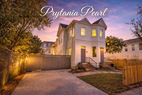 Prytania Pearl - 3 Bedroom 2 Bathroom Home 1