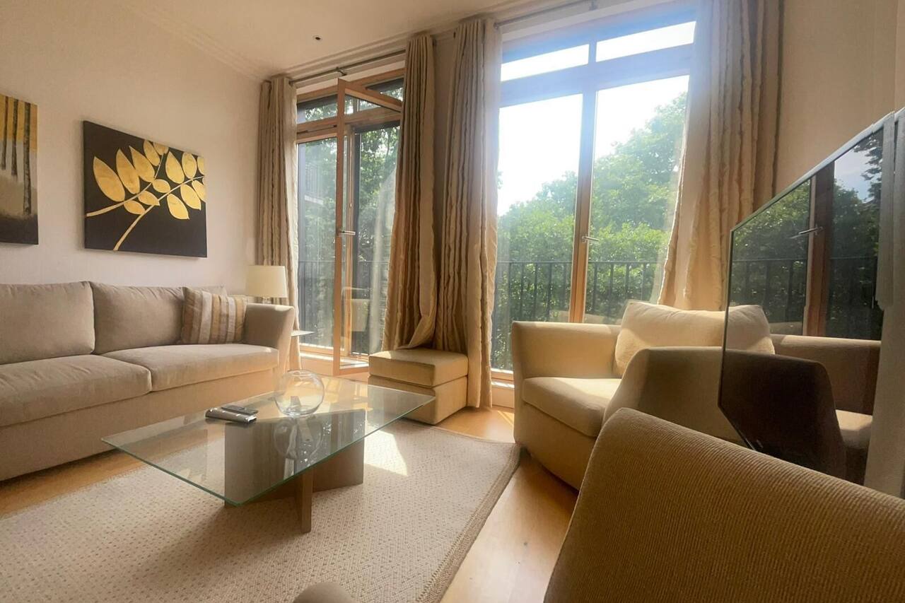 Quality 1 Bedroom Apartment Near River Thames, Parliament Square and Big Ben. 1