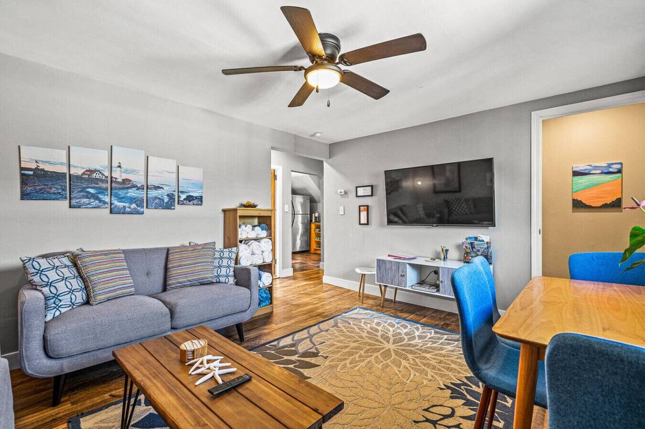 Quincy Beach Home Next to Boston & T, Free Parking 1