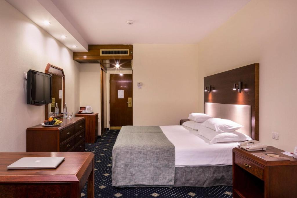 Ramada Jerusalem Hotel 1