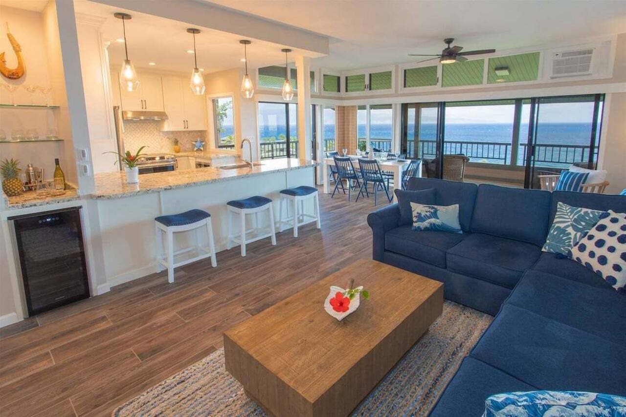 Ridge 1921-22: Rare 3BR Luxury Villa w/Ocean Views 1