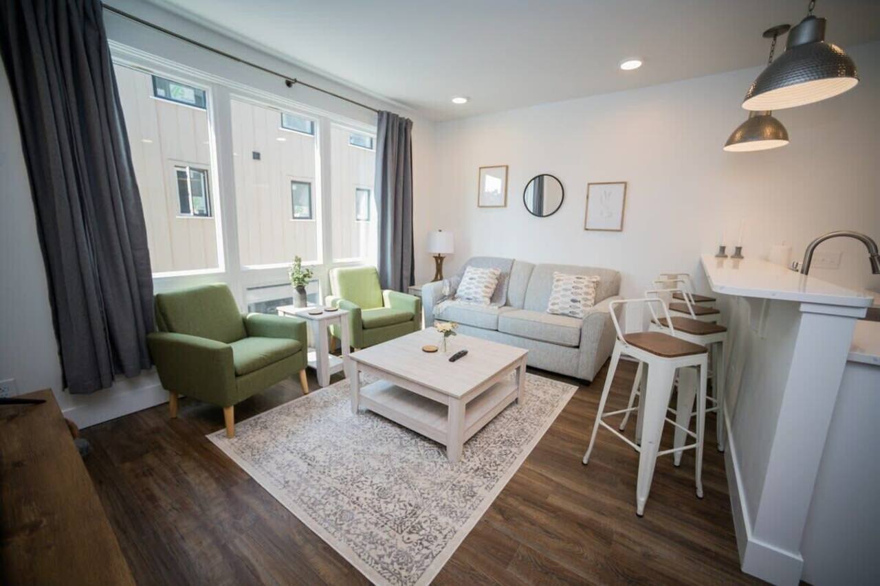 Rooftop Condo in TC w/Bay Views 1