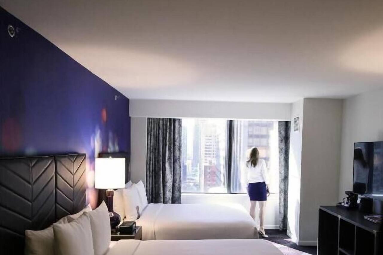 Rooms for the Crew | 3 units | Steps to Mag Mile| Navy Pier | 24-hour Gym 1