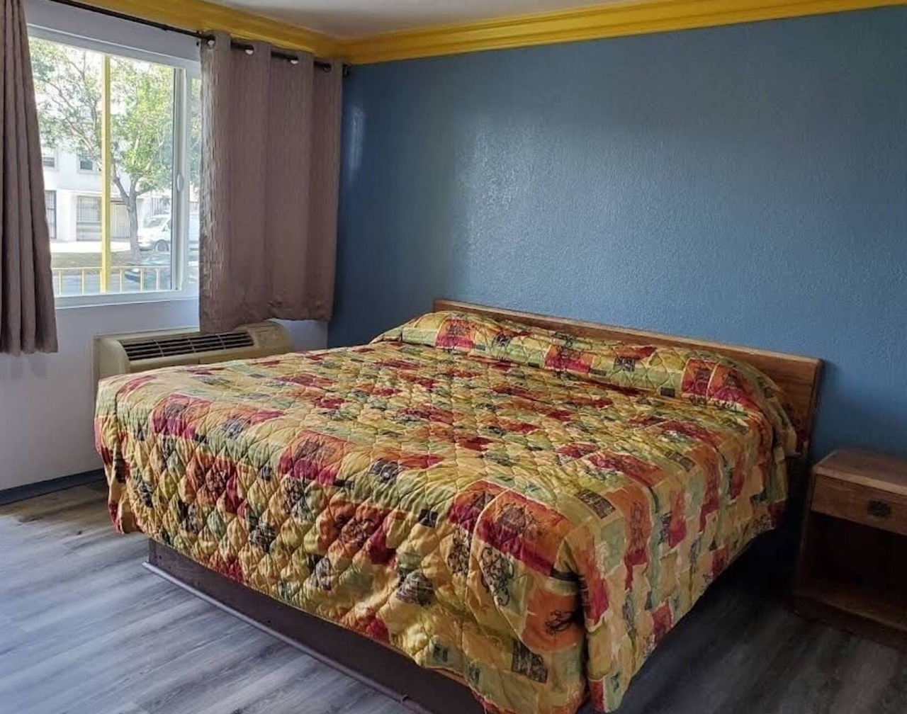 Rose Motel 1