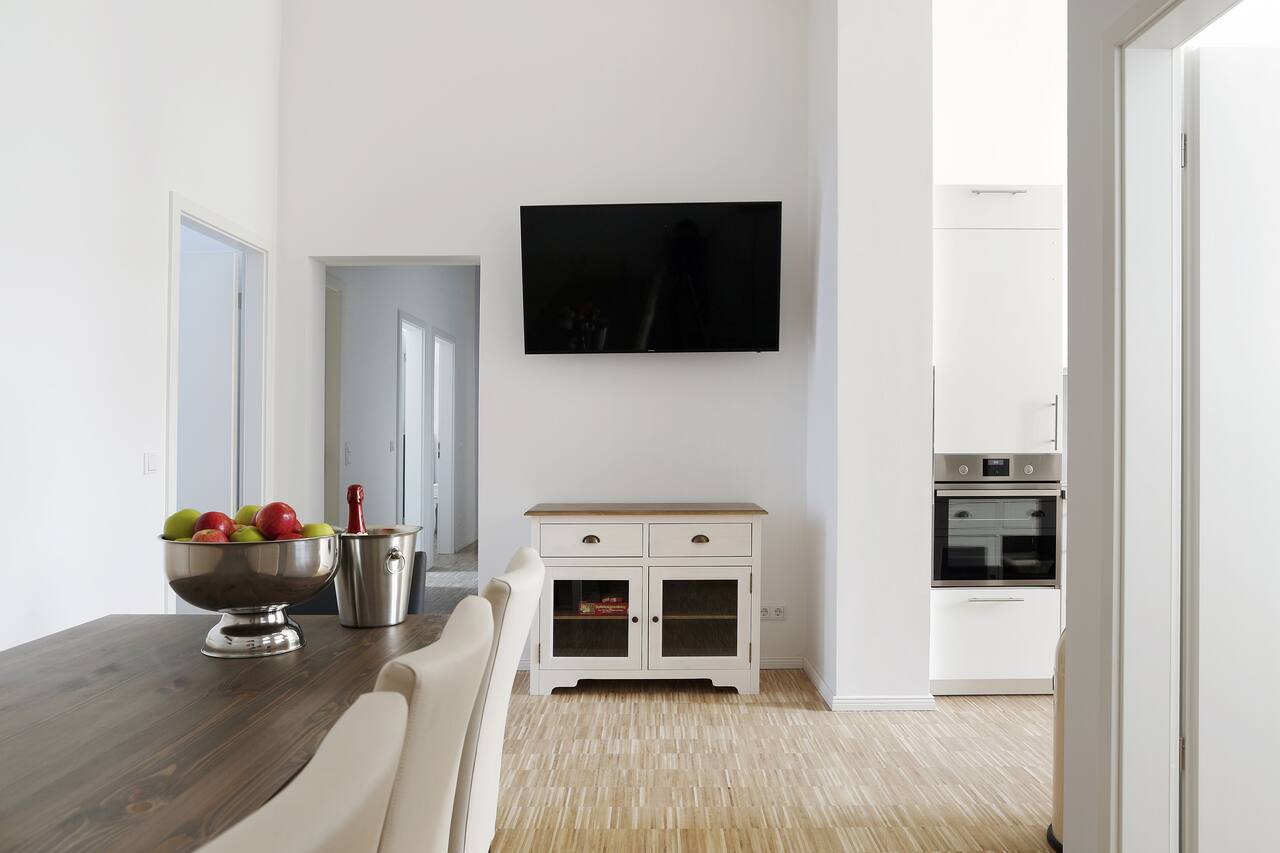 SC 2 elevator + 4 bedrooms + 2 bathrooms 110 sqm balcony + 1