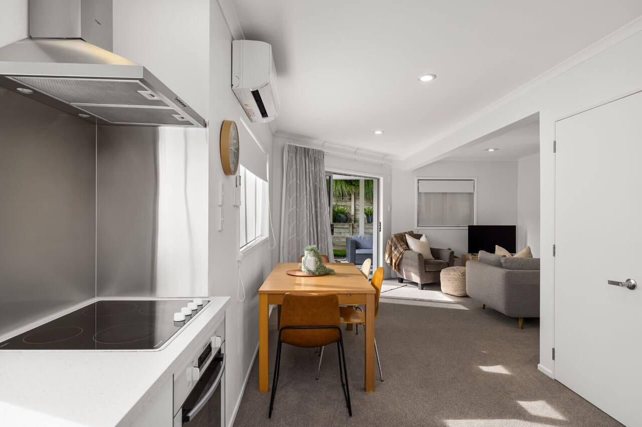 Seaside Studio with Fully equipped kitchen 1
