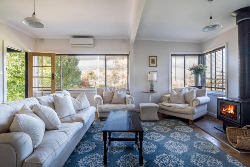 Serenity in Red Hill - Winery Bliss & Coastal Beauty 1