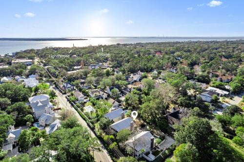 Shayna Playa - 1069 Demere Road 1