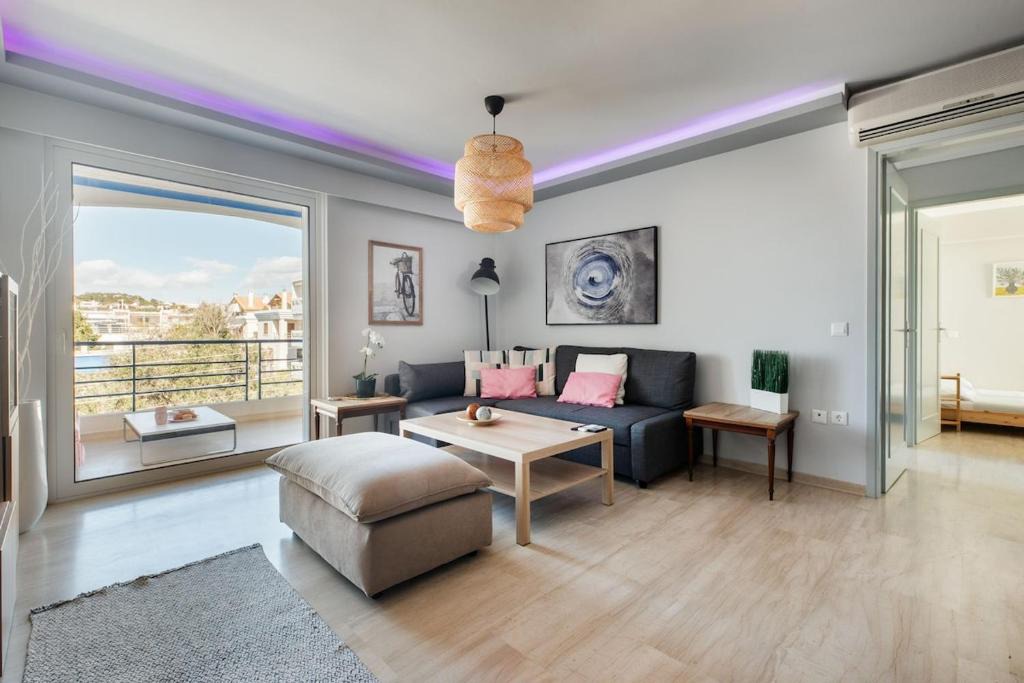South Blue Beach & Park Apartment in Vouliagmeni 1