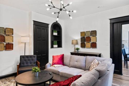 Spacious 3BR, 3BA Philly Retreat for 8 with Free Parking 1