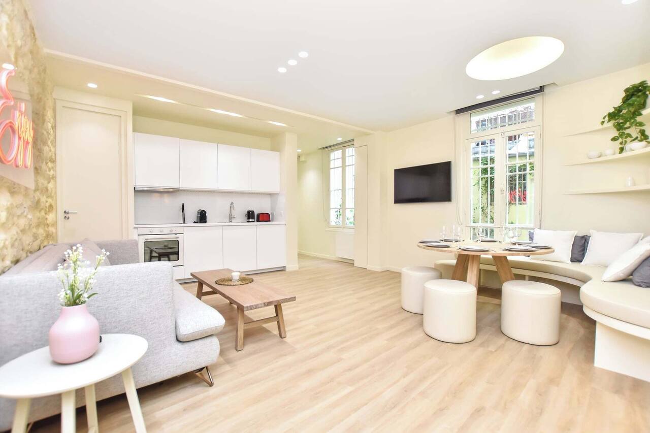 Spacious apartment - 3BR/8P - Pigalle/Musée Grévin 1