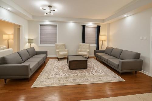 Spacious Brampton 4BR Upper Home 1
