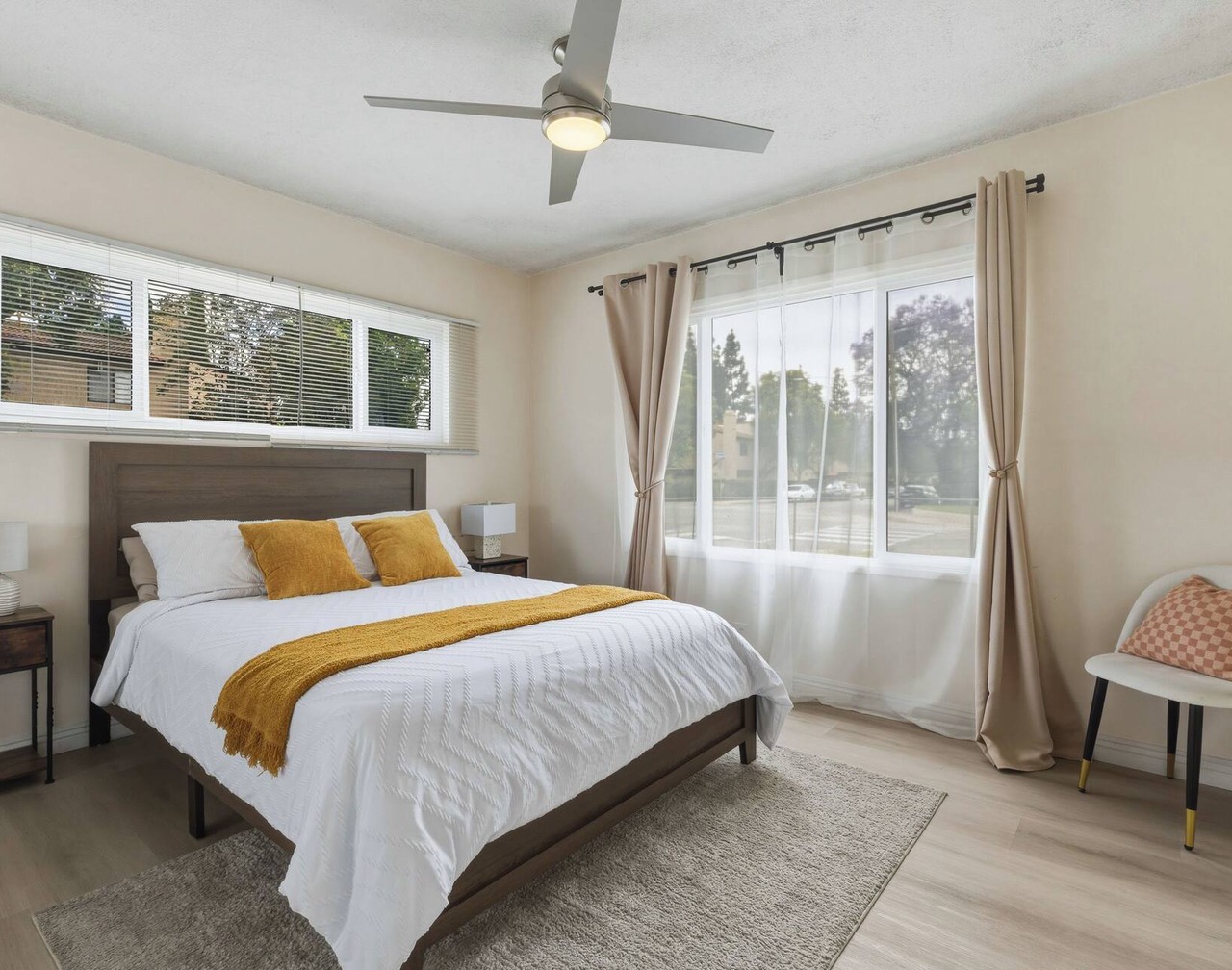 Spacious Single-Story Home with 4 Bedrooms, 2 Kitchens & 2 Washers 1