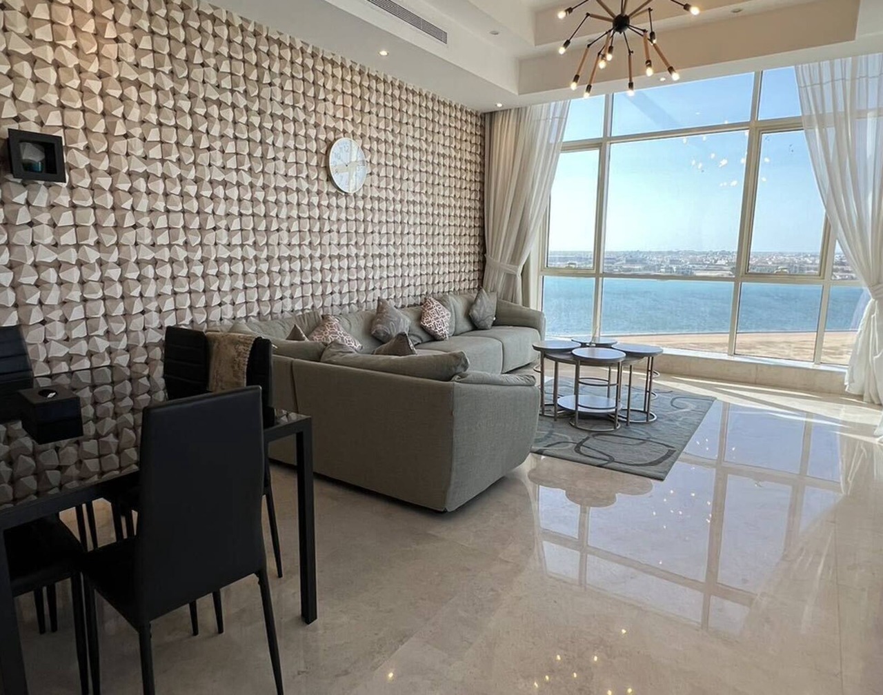 Spacious two bedroom apartment with beautiful view of the city and the sea! 1