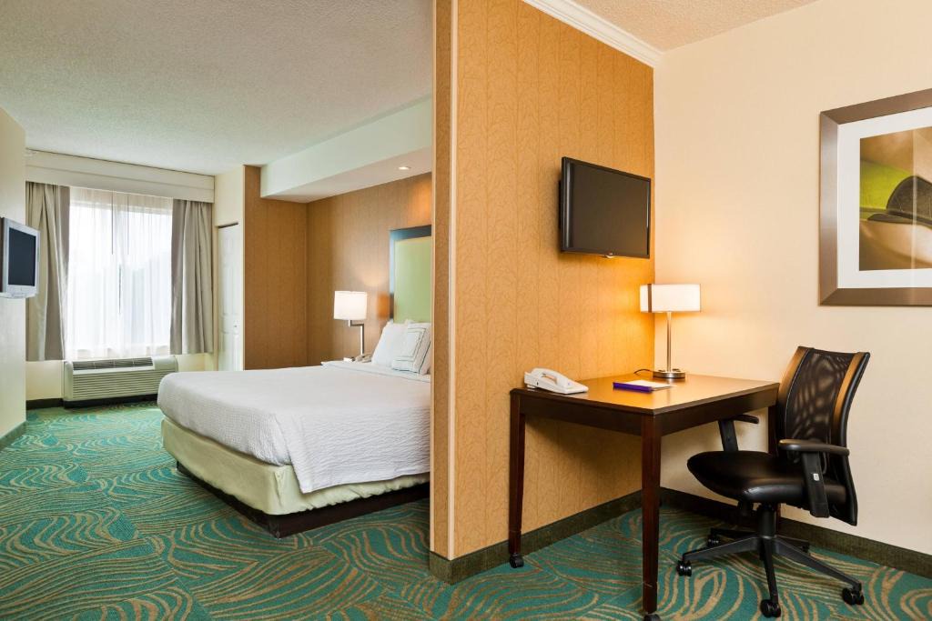 SpringHill Suites Charlotte Lake Norman/Mooresville 1