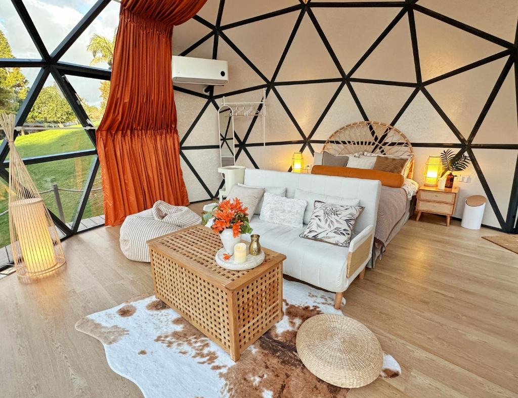 Stellar Glamping Auckland 1