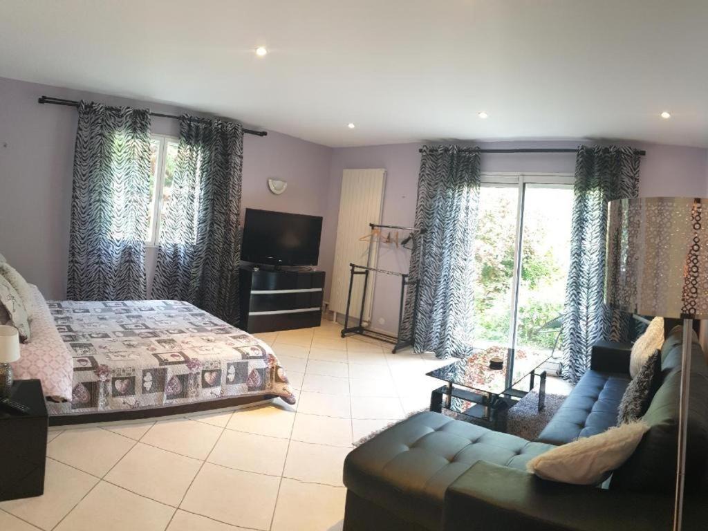 STUDIO Confort Clim 20min Orly-45min Paris Disney 1