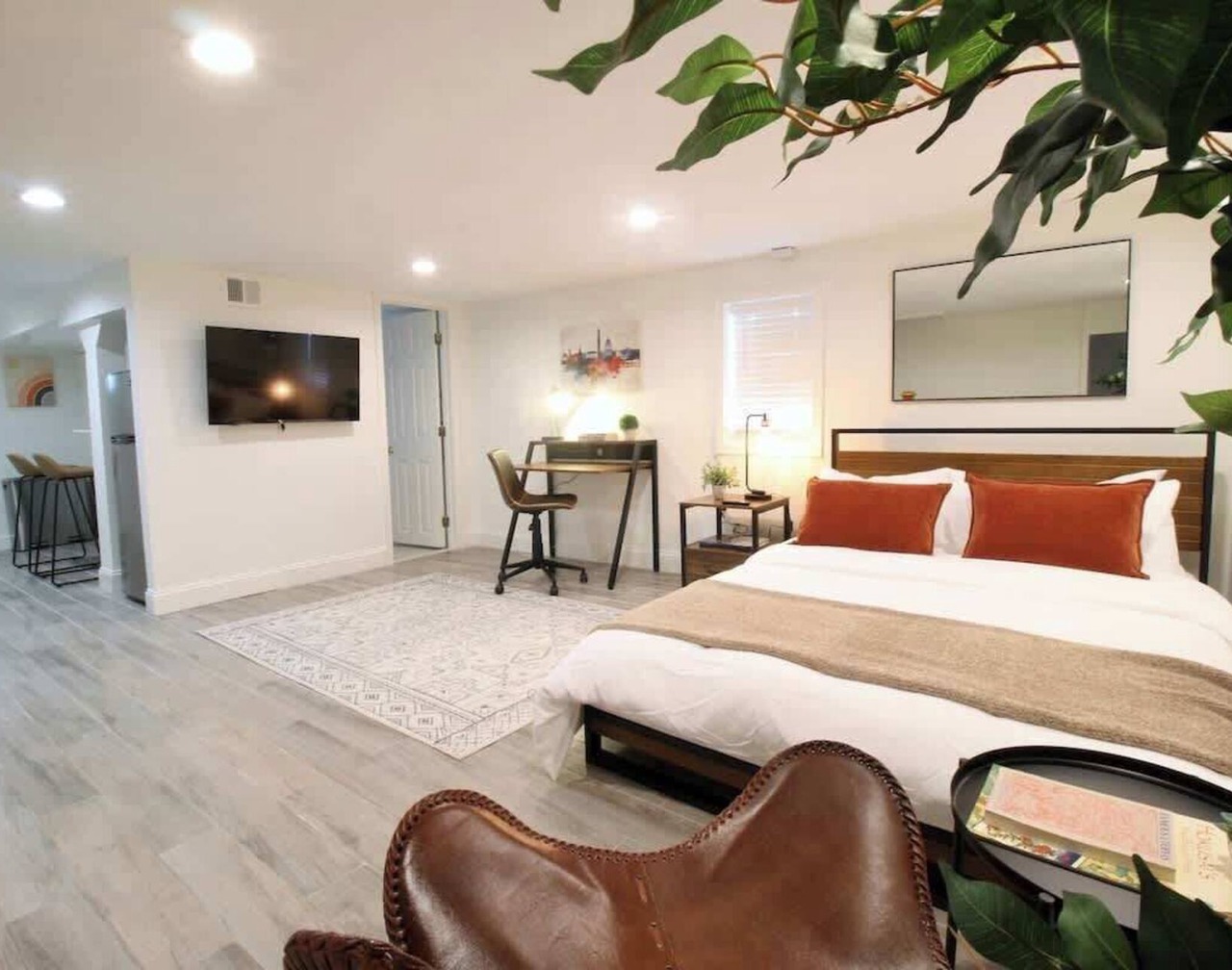 Studio Not Far from Capitol Hill, Walk to METRO 1