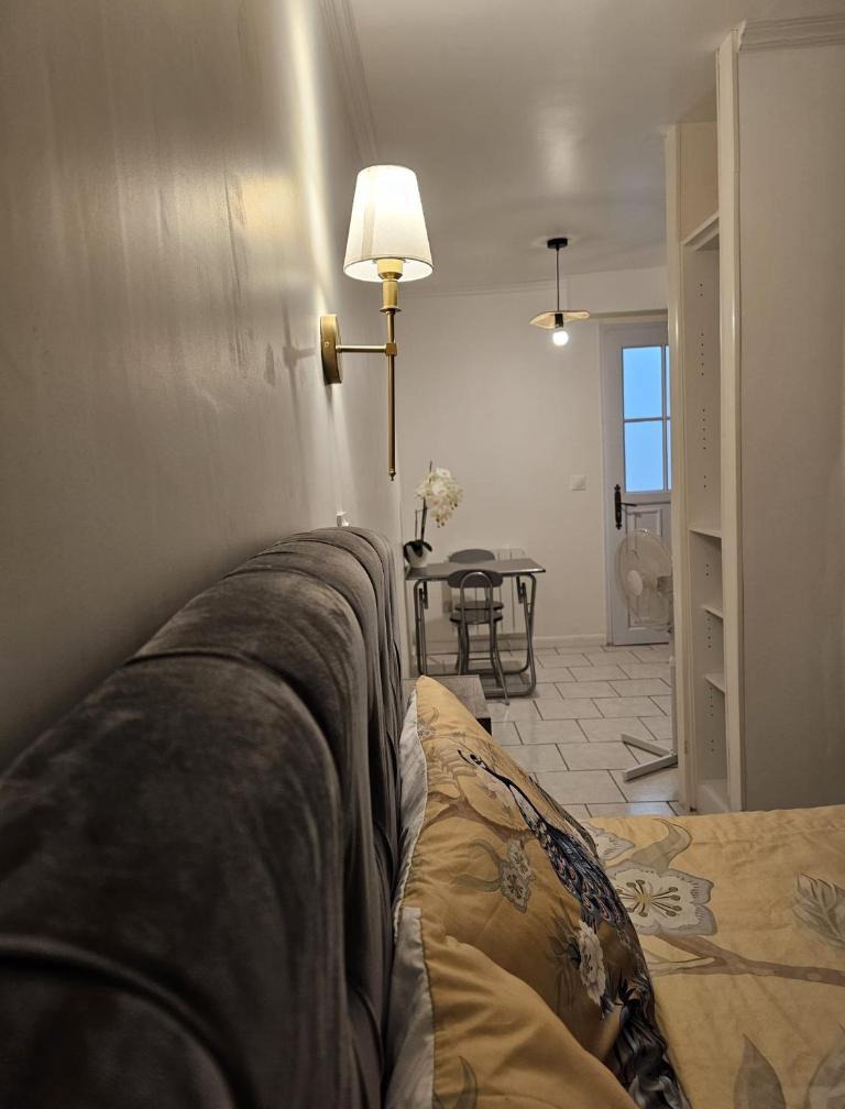 Studio Paris 1
