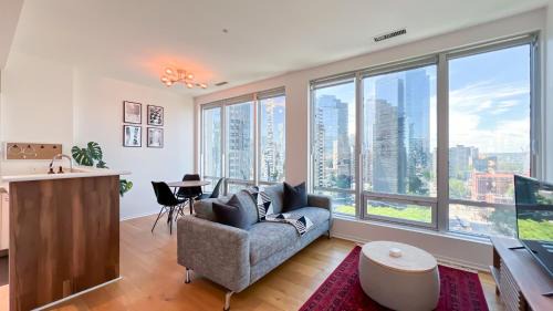 Stunning 1-Bedroom Condo in the Heart of Vancouver 1