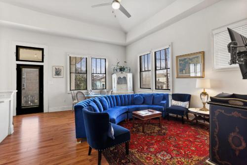 Stunning 2-Bedroom Garden District Newly Renovated 1