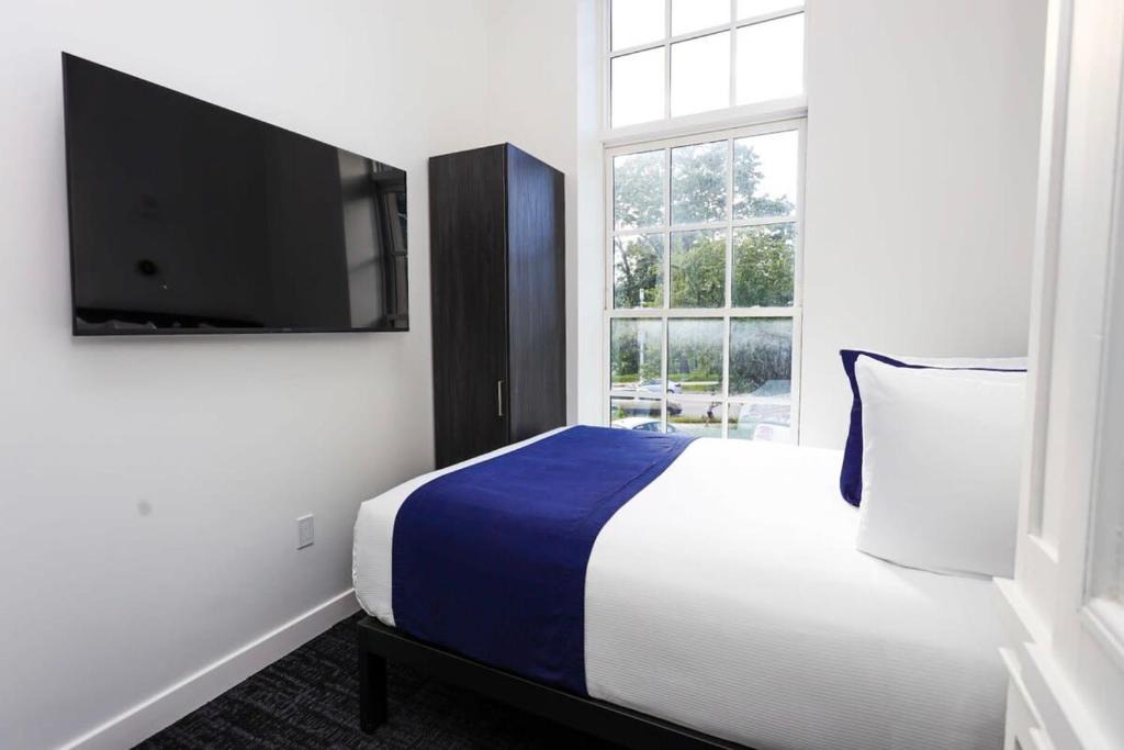 Stylish Studio in Historic Boston - Unit #209 1
