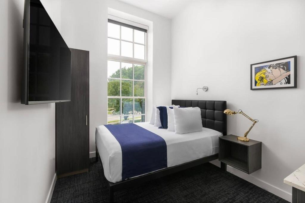 Stylish Studio in Historic Boston - #206 1